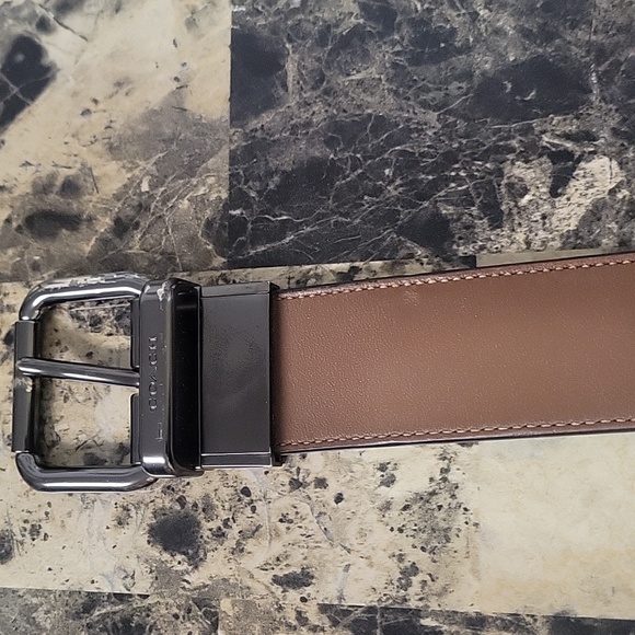 Coach Reversible Black/Brown Leather Belt with Silver Buckle - Picture 3 of 5